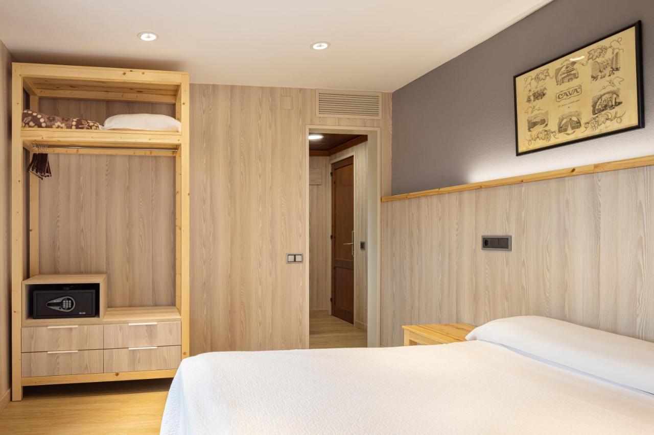 Hotel Restaurant Sol I VI Lavern Екстер'єр фото