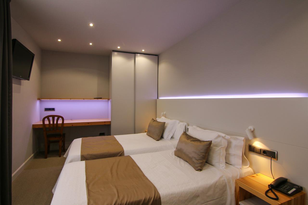Hotel Restaurant Sol I VI Lavern Екстер'єр фото